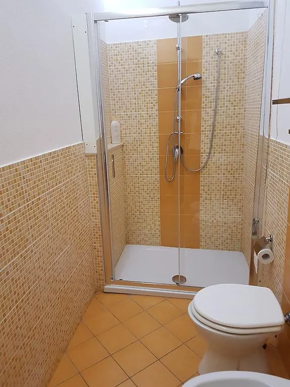 Ada'S Guest House Bosa