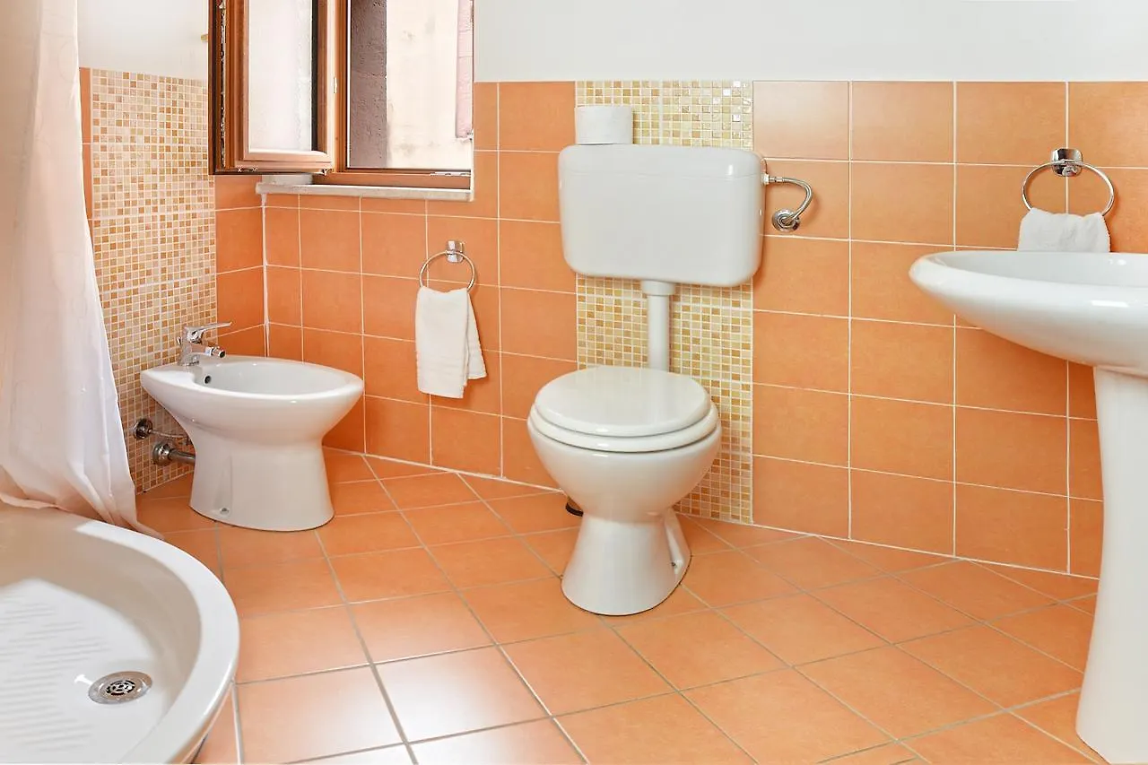 Ada'S Guest House Bosa 0*,  Italy